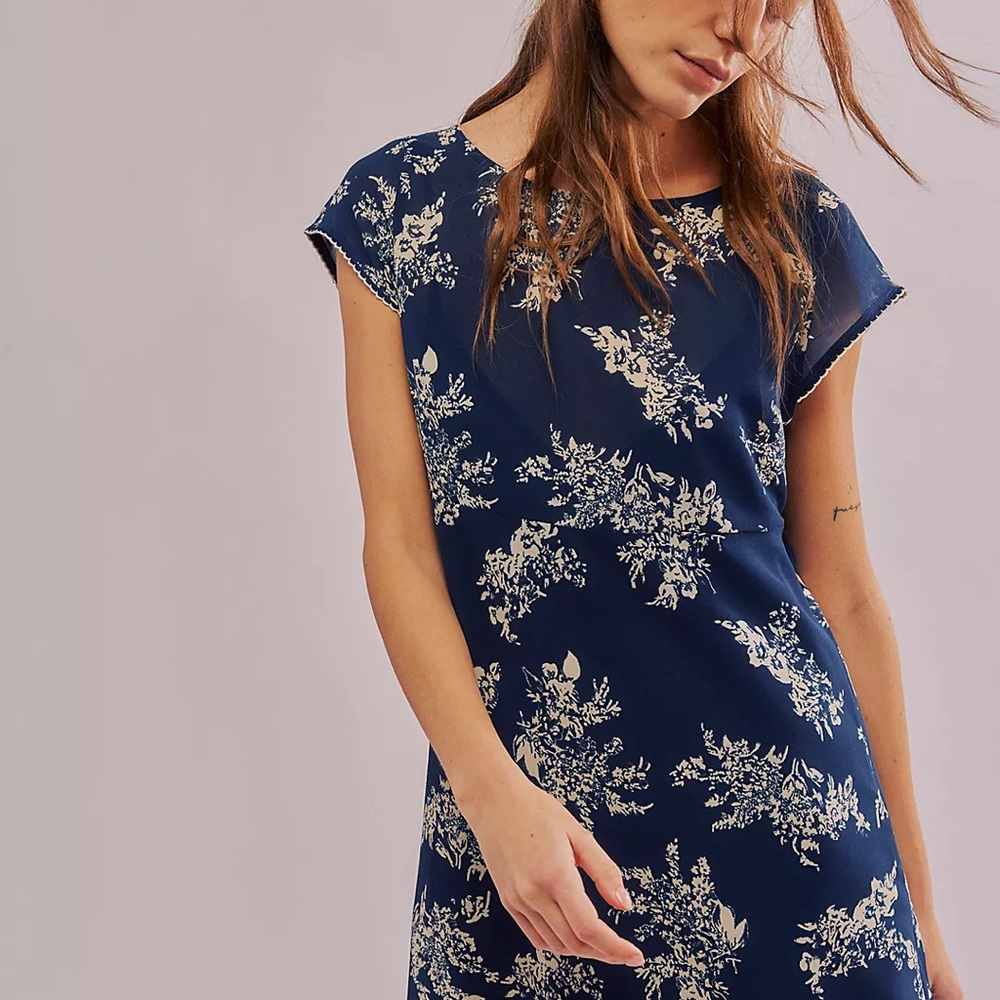 NWT Free Peopke Mazzy Mini Dress/L/Navy Combo - Picture 4 of 5